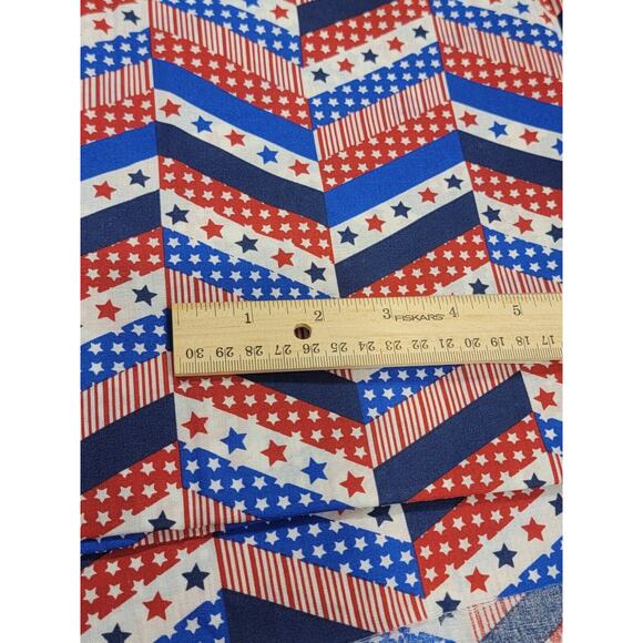 Patriotic Red White Blue Chevron Stars Stripes Cotton Fabric New - Picture 3 of 3